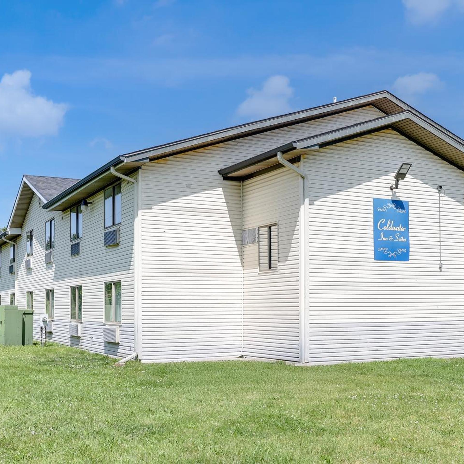 Coldwater Inn & Suites near I 69 7/59