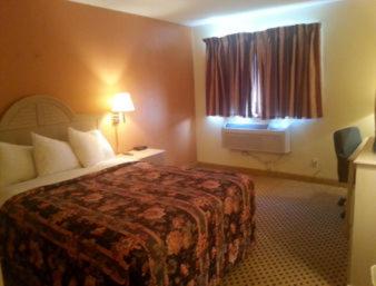 Sunset Inn & Suites - Lincoln Airport 9/15