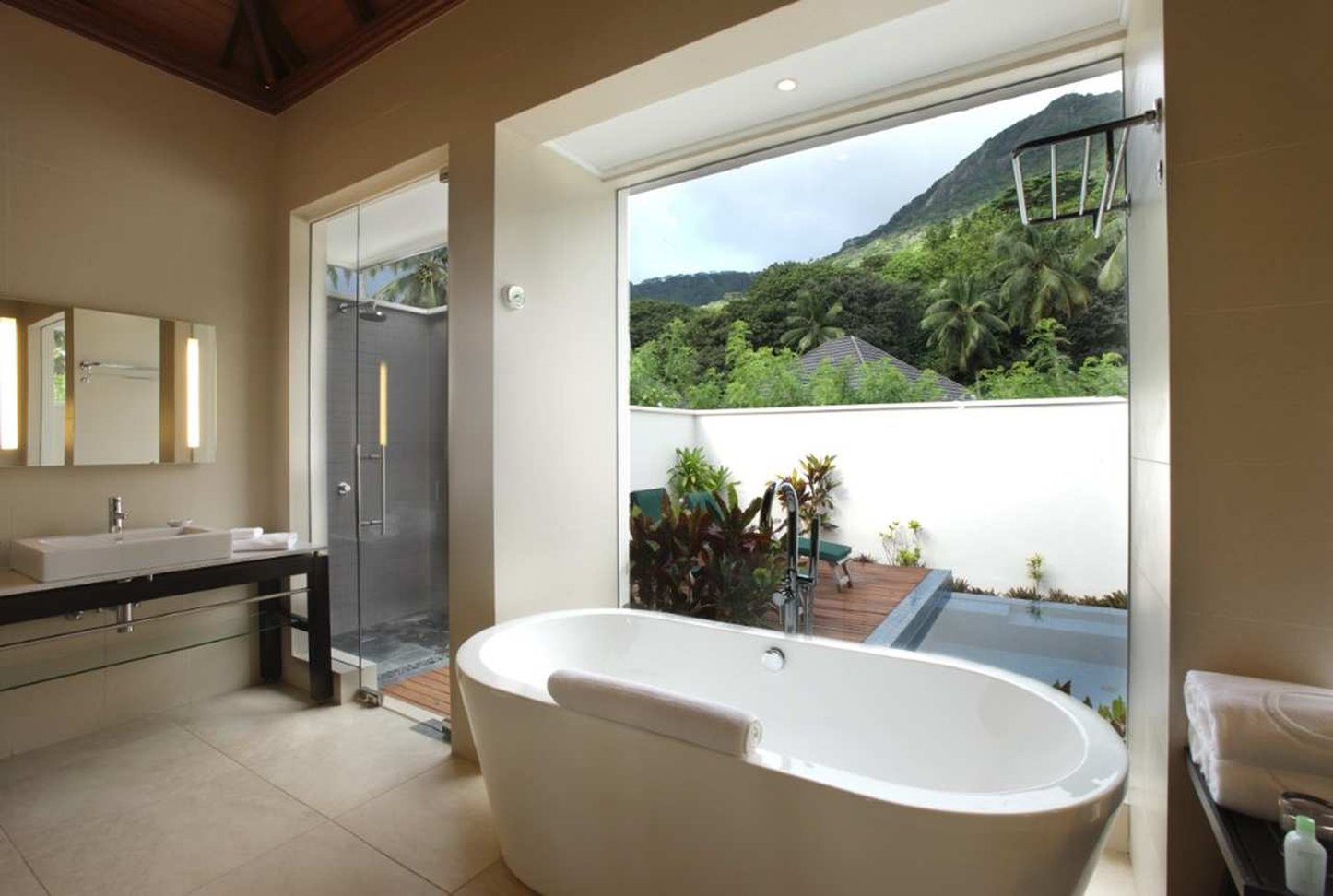 Seychelles Labriz Resort and Spa 78/79