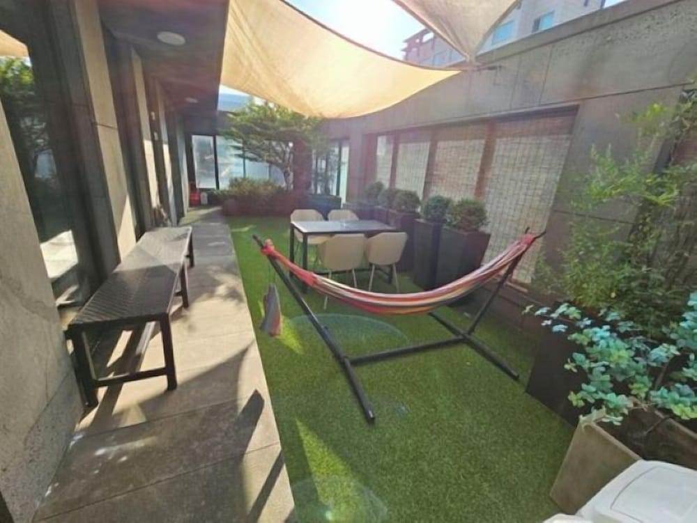 Js Boutique Hotel 72/76