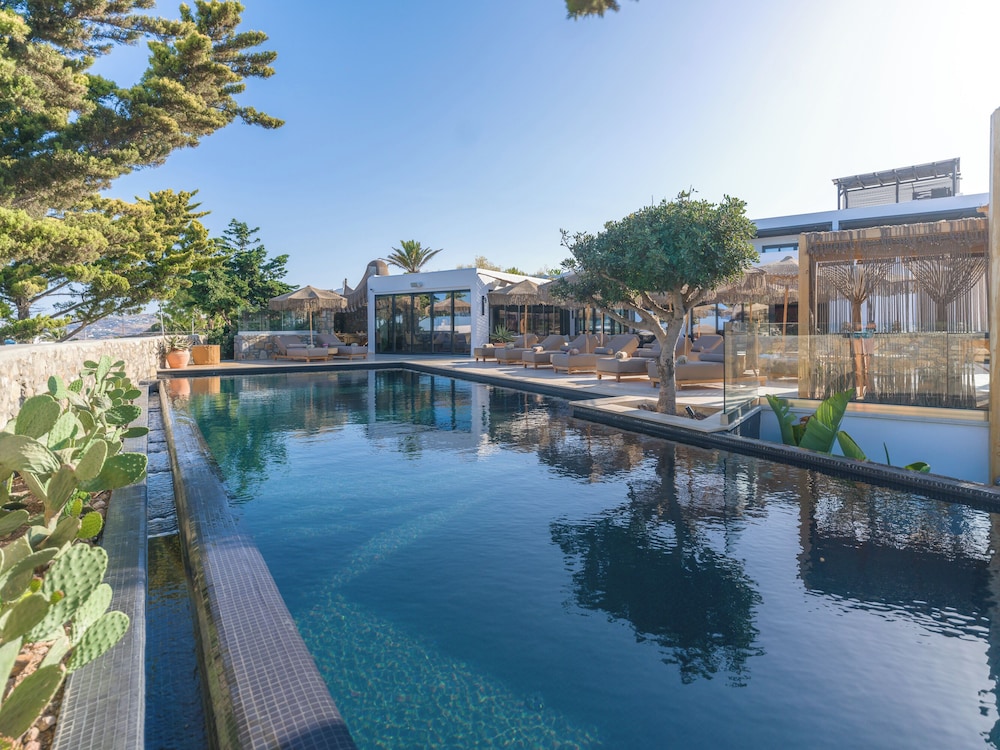 ASTY Mykonos Hotel and Spa 49/50