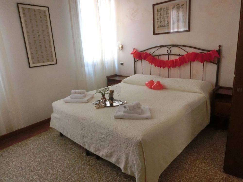 Locanda Art Deco 25/49