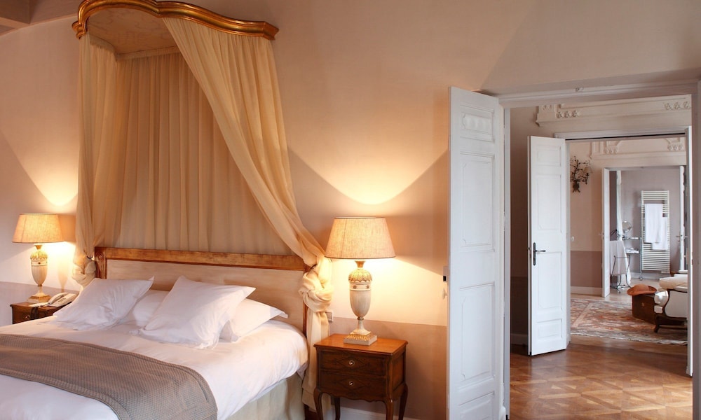 Hostellerie De L'abbaye De La Celle 13/50