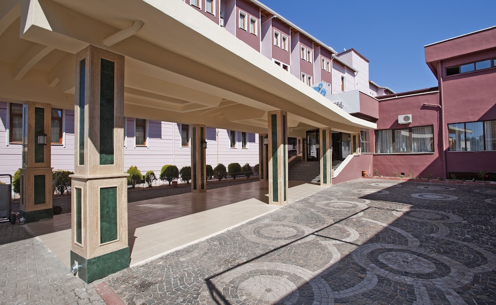 Crystal Kaymakli Hotel Spa 57/62