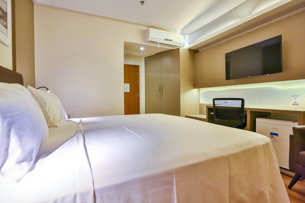 HOLIDAY INN GOIANIA 22/78