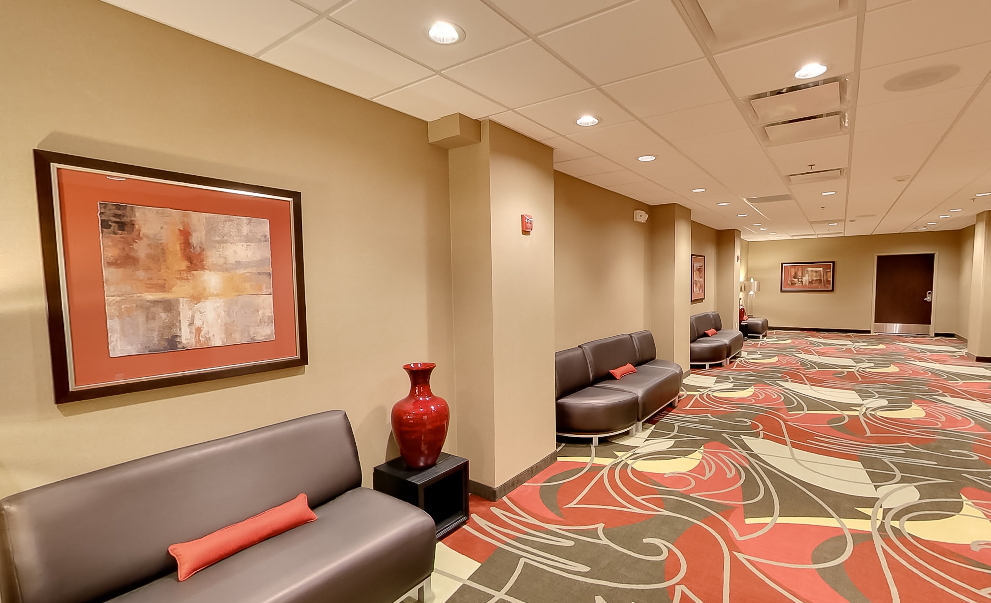 Holiday Inn Express And Suites Plymouth Ann Arbor Area 30/50
