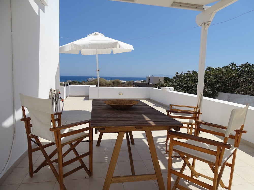 MONOLITHOS HOTEL 35/55