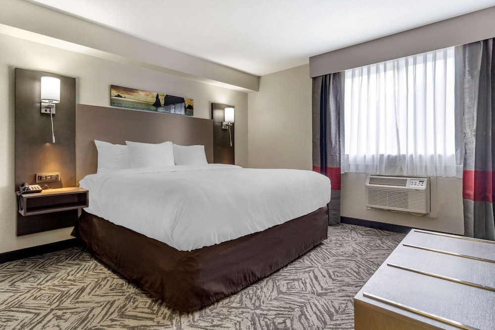 Quality Inn and Suites Pacific Auburn 16/51