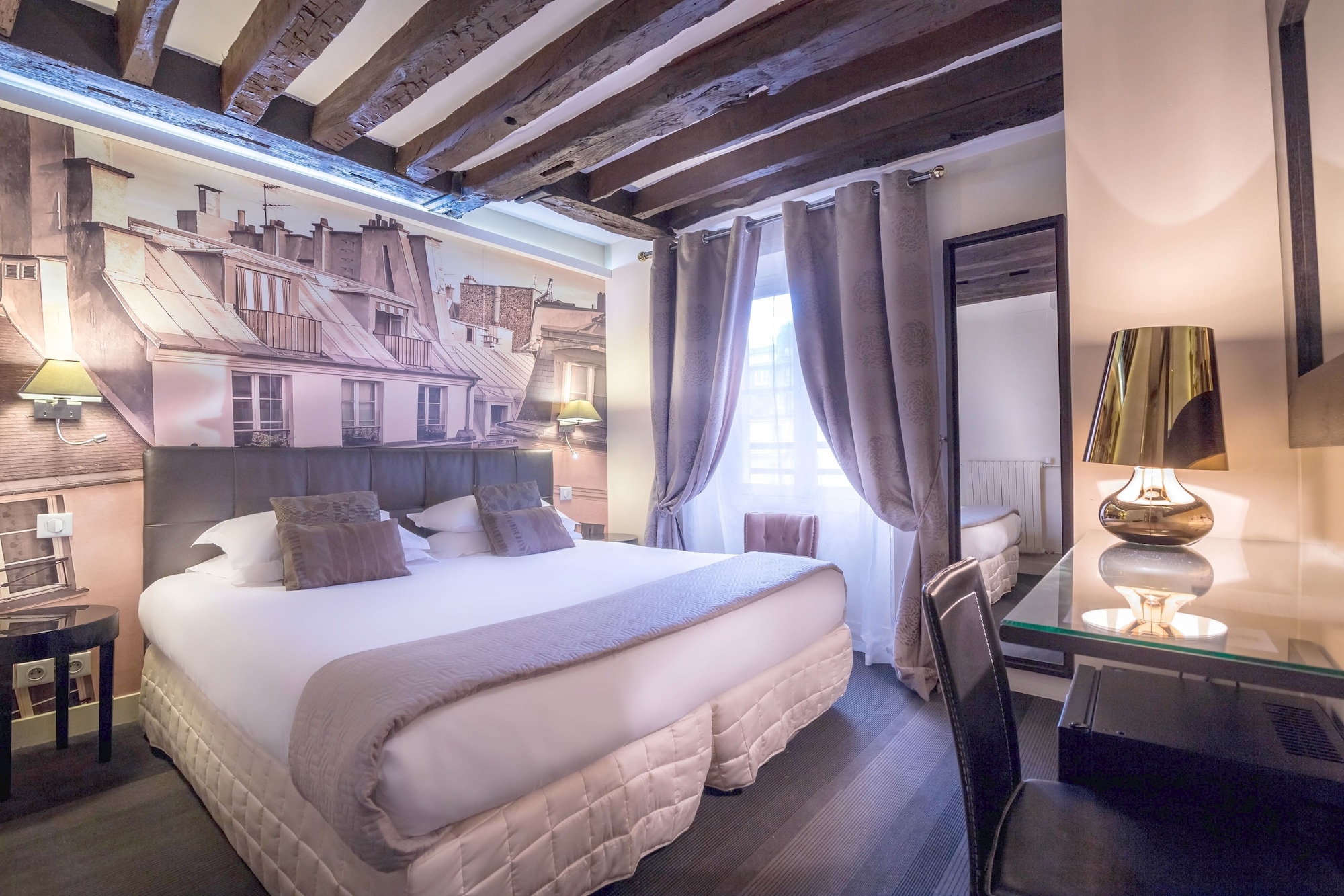 STANDARD, DOUBLE BED, BATHTUB