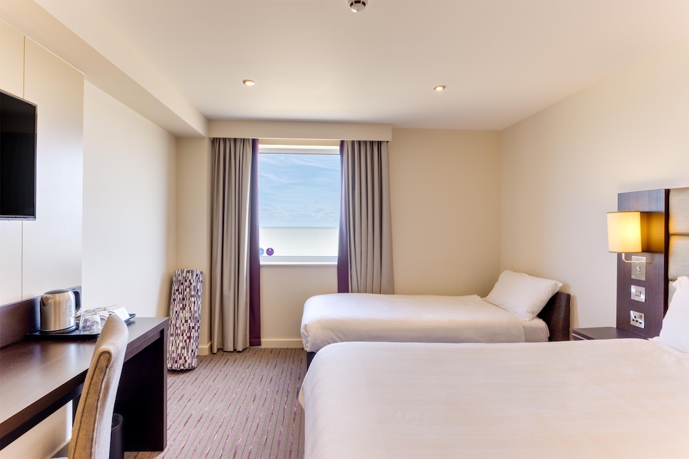 Premier Inn Great Yarmouth Seafront Hotel 12/39