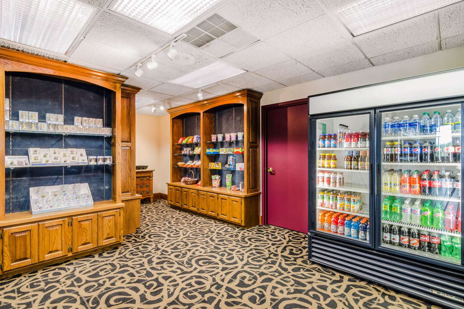 Quality Inn & Suites Carthage near Precious Moments Chapel 9/33