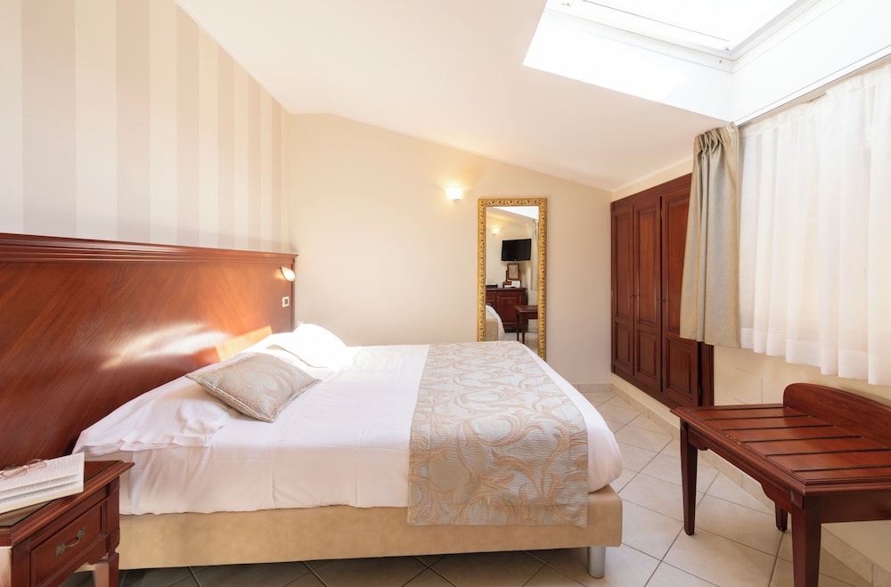 Hotel Villa Tiziana 20/50