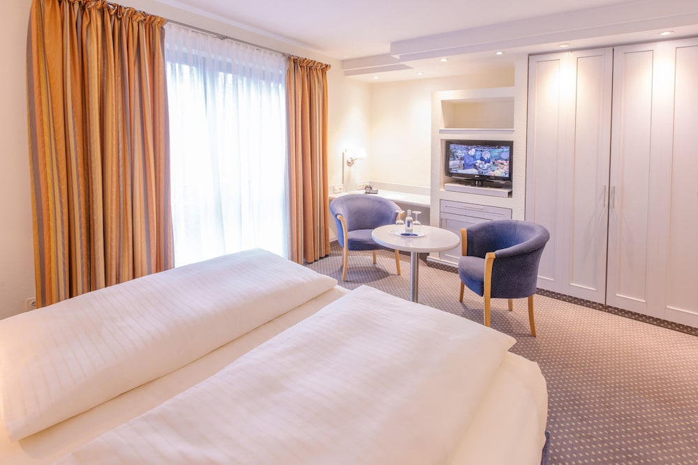 COMFORT, DOUBLE BED