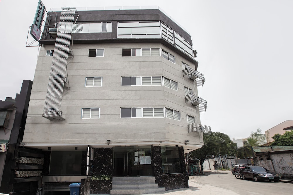 OYO 675 Circuit Hostel 5/50