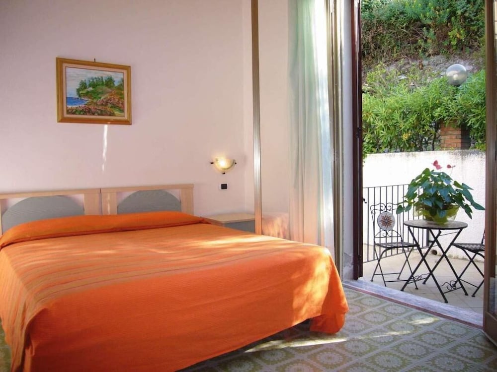 Jonic Hotel Mazzaro' 34/56