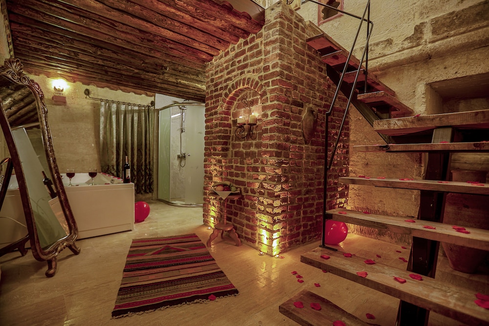 Casia Cave Suites 29/50