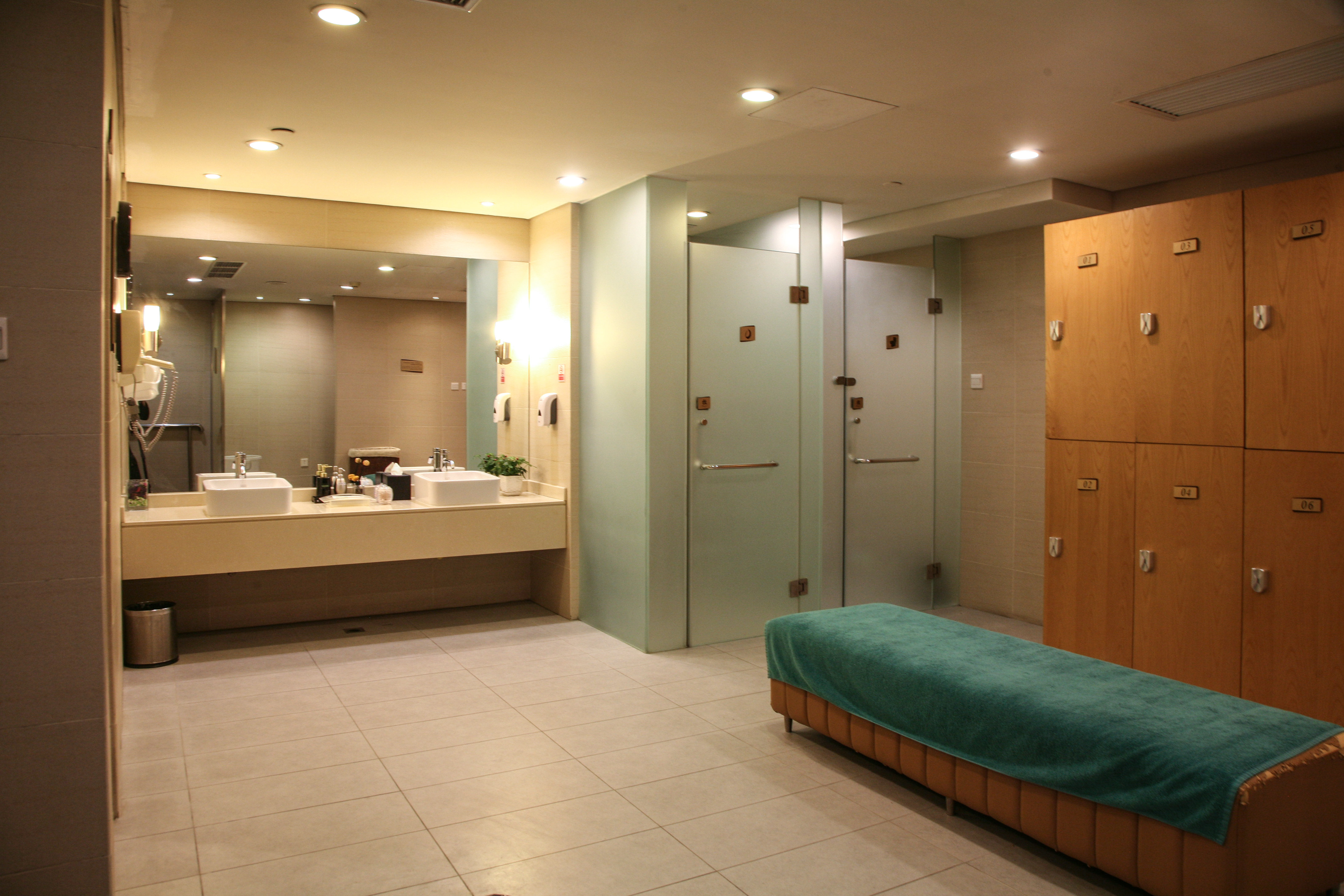 HOLIDAY INN BEIJING DESHENGMEN 24/50