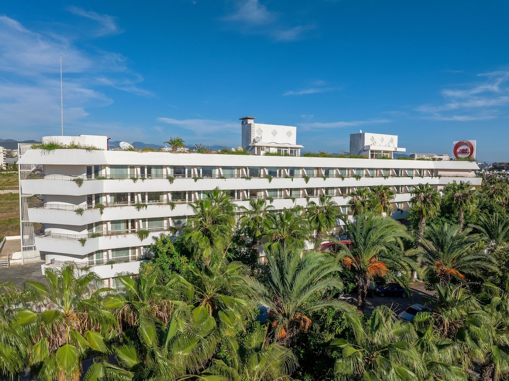 Rubi Hotel 62/63