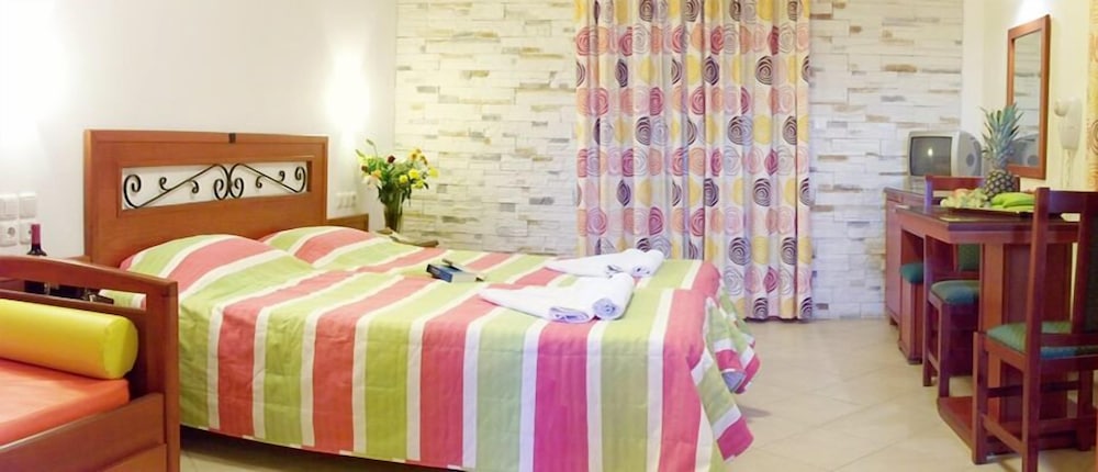 Plaka Hotel II 17/46