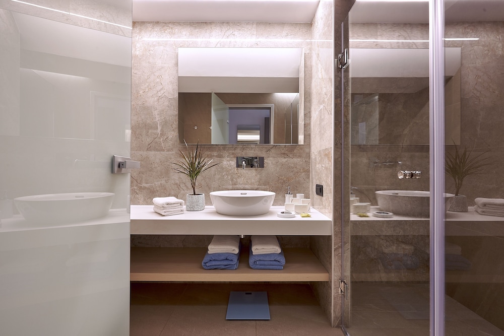 CHC Coriva Beach Hotel and Bungalows 25/75