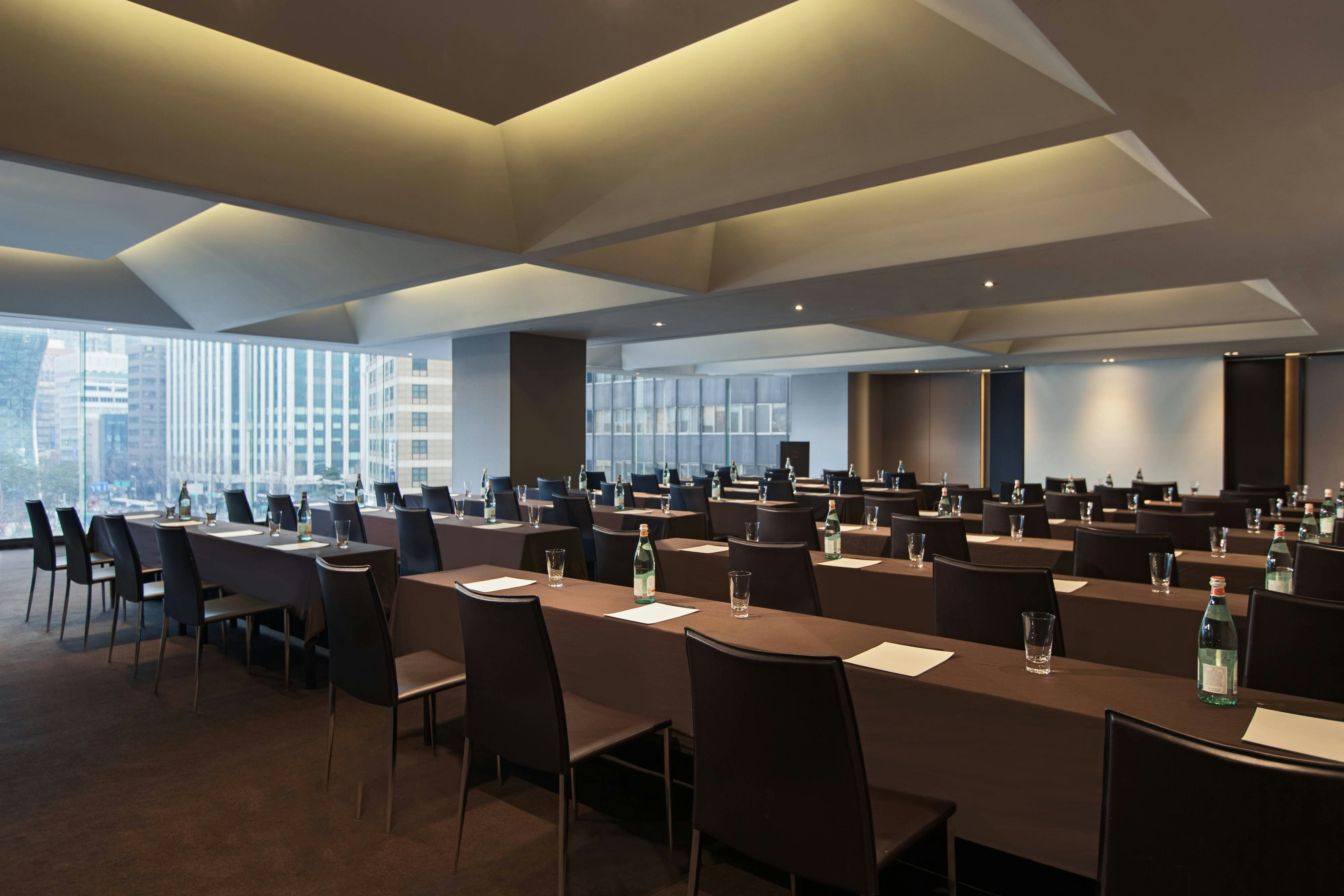 THE PLAZA SEOUL, AUTOGRAPH COLLECTION 46/47