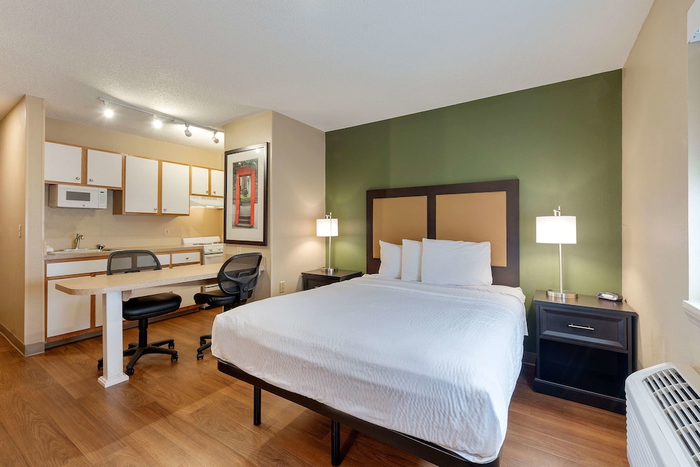 Studio6 Suites Charlotte, NC - Tyvola Rd/Executive Park 13/50