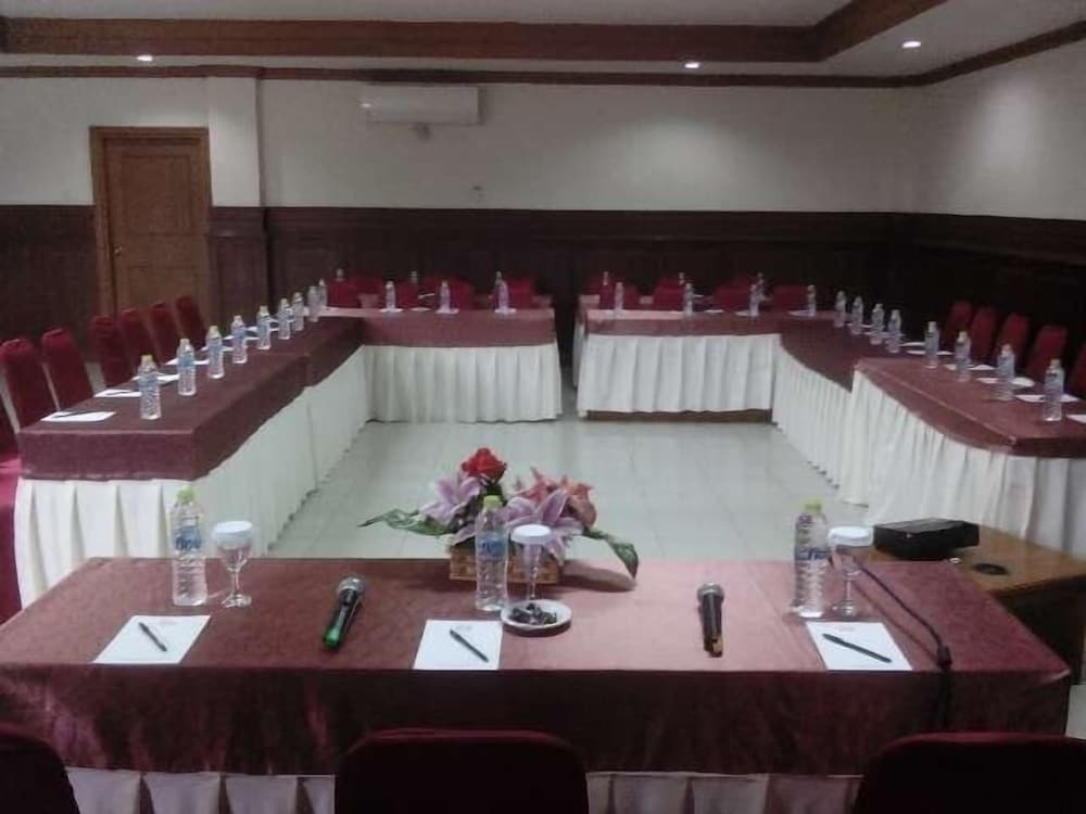 Athaya Hotel Kendari 35/51