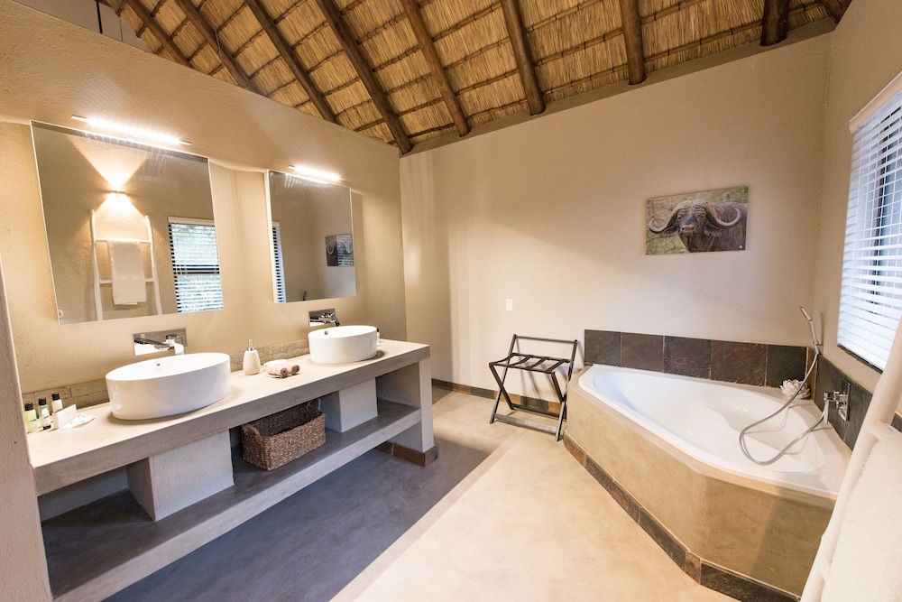 Bushbaby River Lodge 20/59