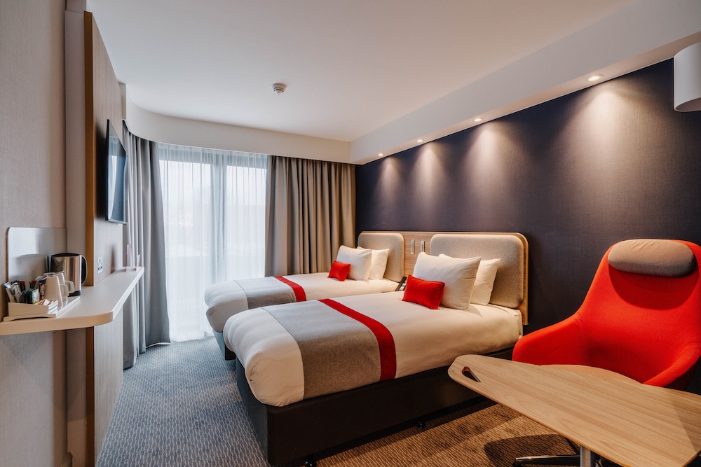 Holiday Inn Express Liverpool Central an IHG Hotel 7/30