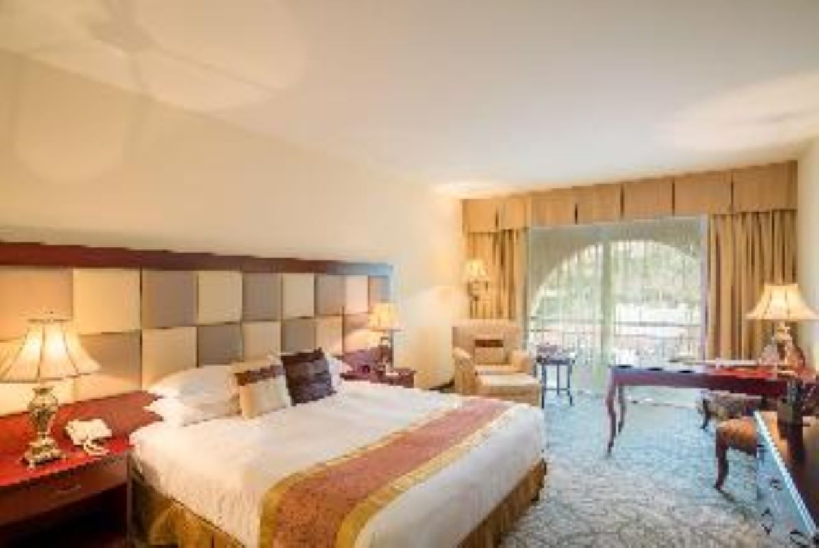 Deluxe, Double Bed, Pool Area