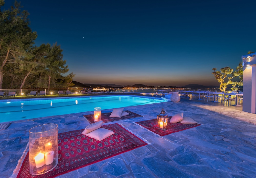 Ionian Hill Hotel 46/50