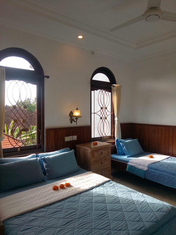 Kunang-Kunang Guesthouse 48/86