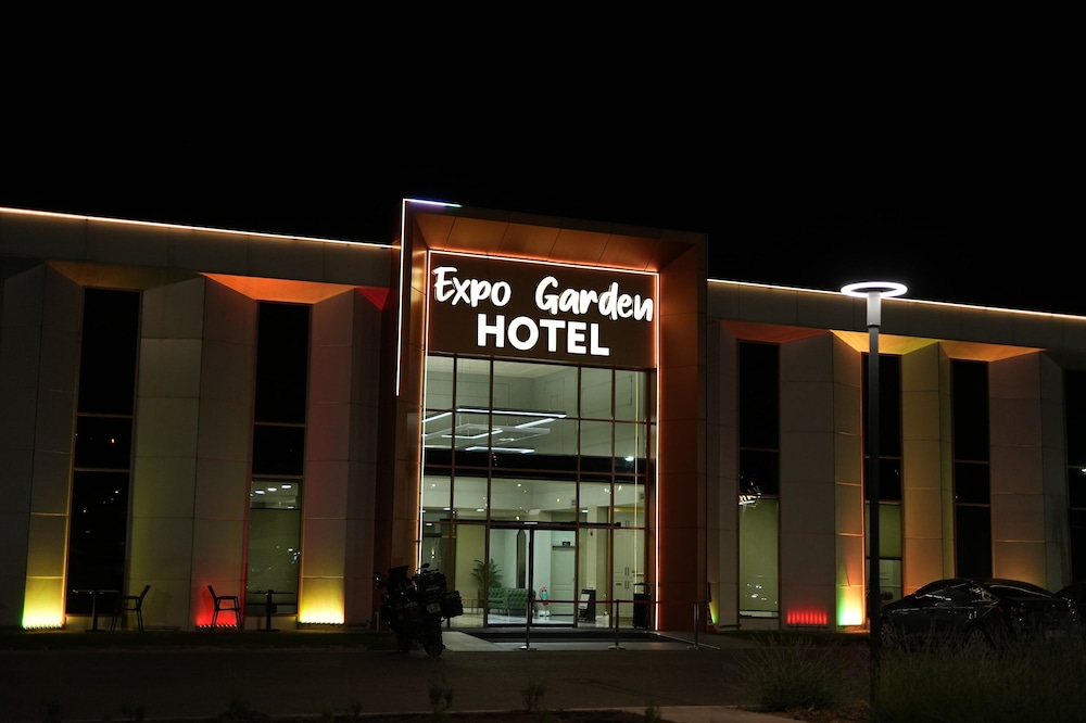 Expo Garden Hotel 2/50