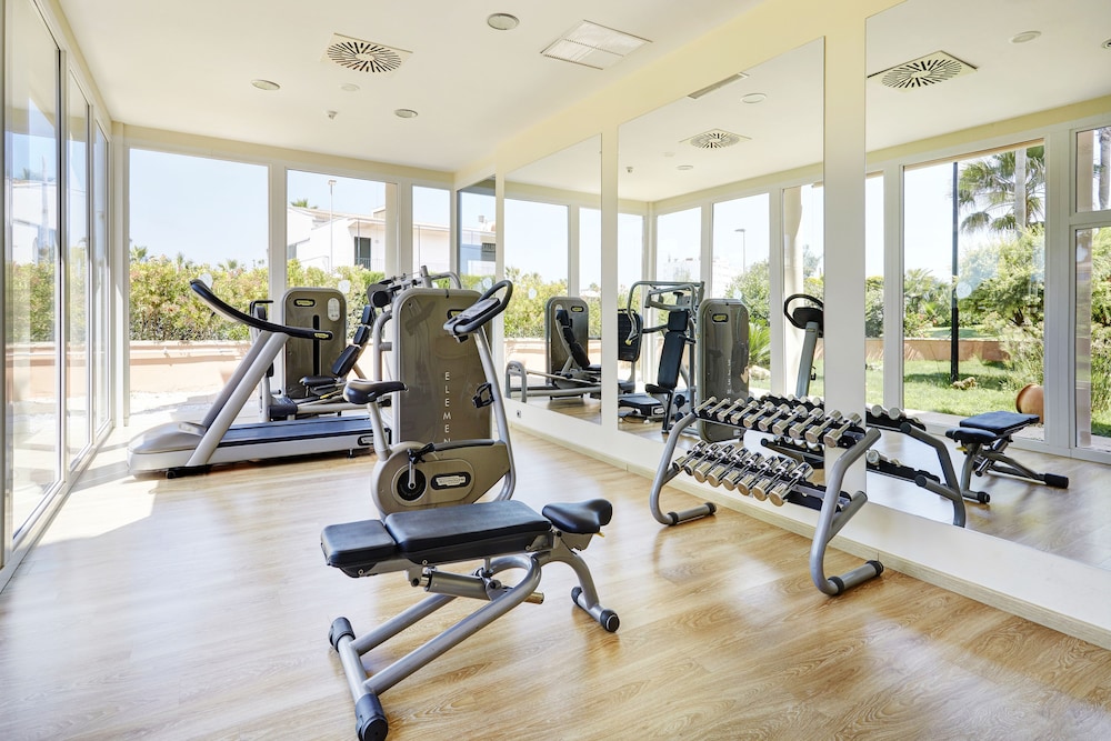 Grupotel Macarella Suites and Spa 32/51