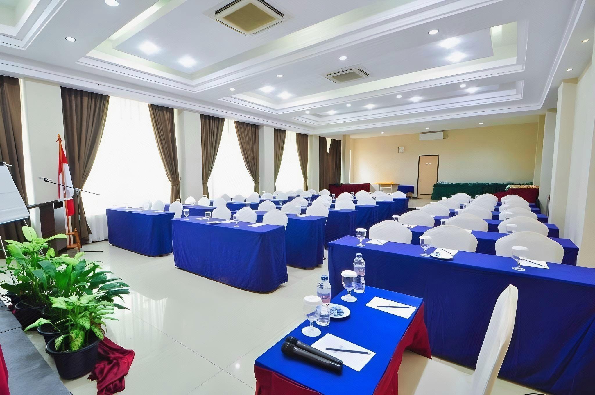 DAIMA HOTEL 47/55