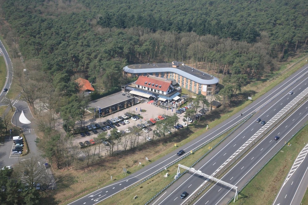 GOLDEN TULIP JAGERSHORST EINDHOVEN 47/50