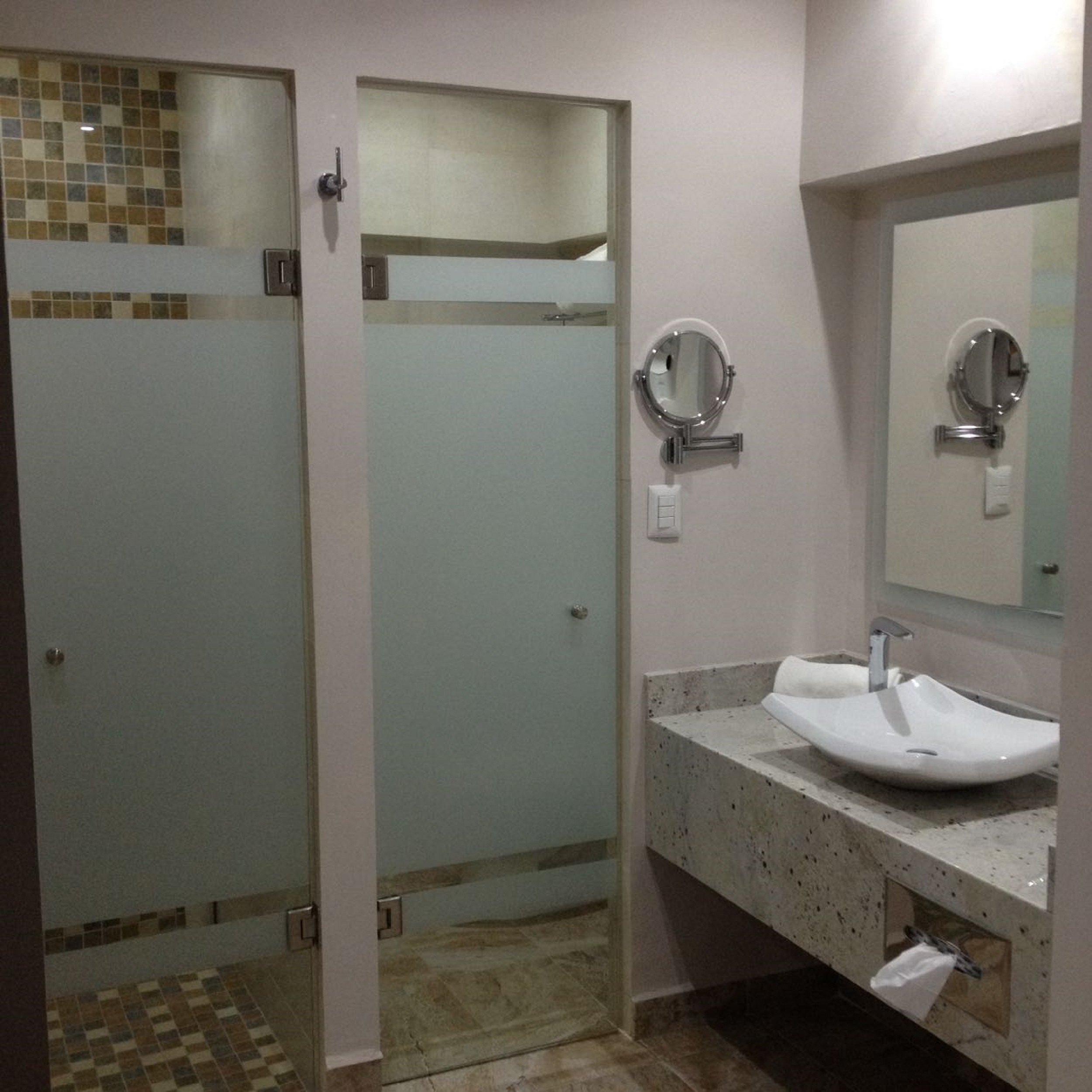 HOTEL SOLEIL BUSINESS CLASS 45/46