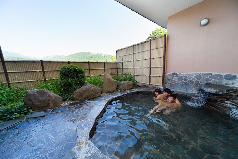 Shirakabako Hotel Paipu No Kemuri 35/45