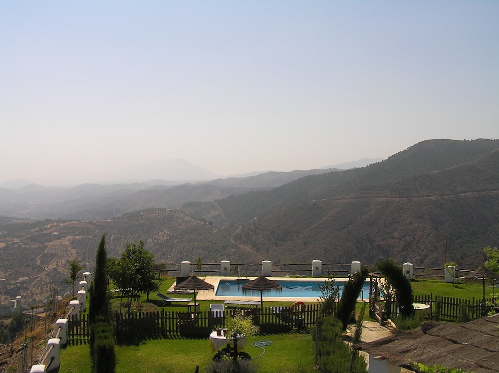 Hotel Cerro de Hijar 28/32