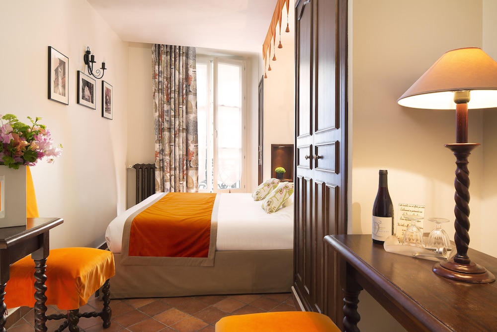HOTEL CASTEX 14/54