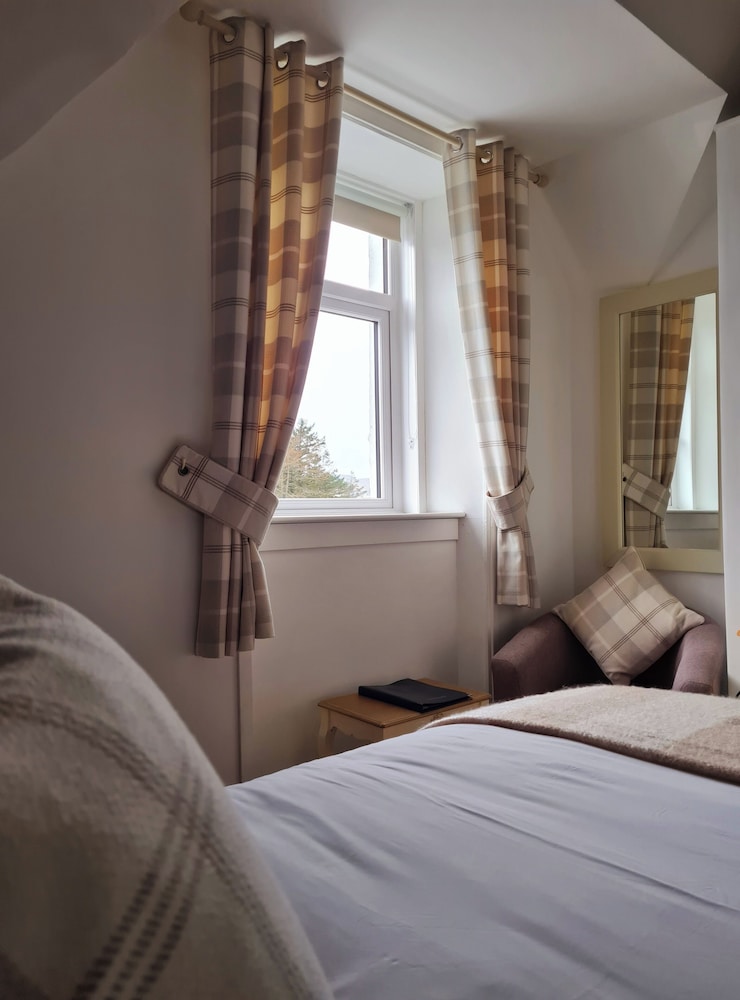 Atholl House Hotel 14/50