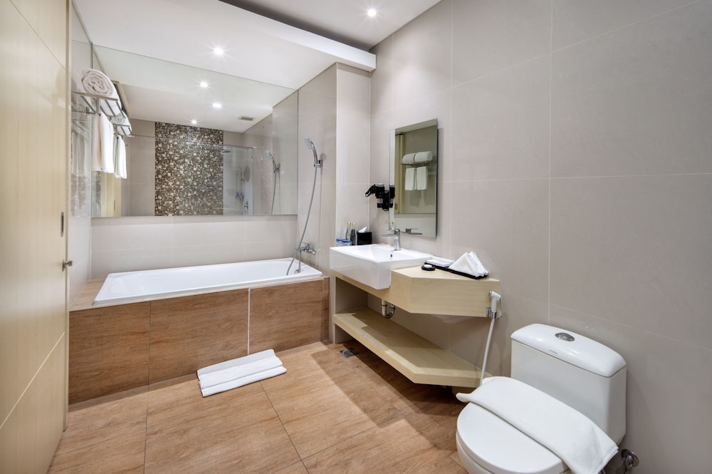 Four Star by Trans Hotel 50/50