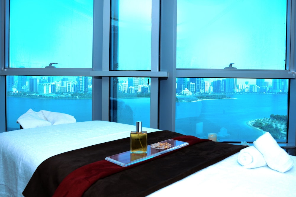 swimming pool spa