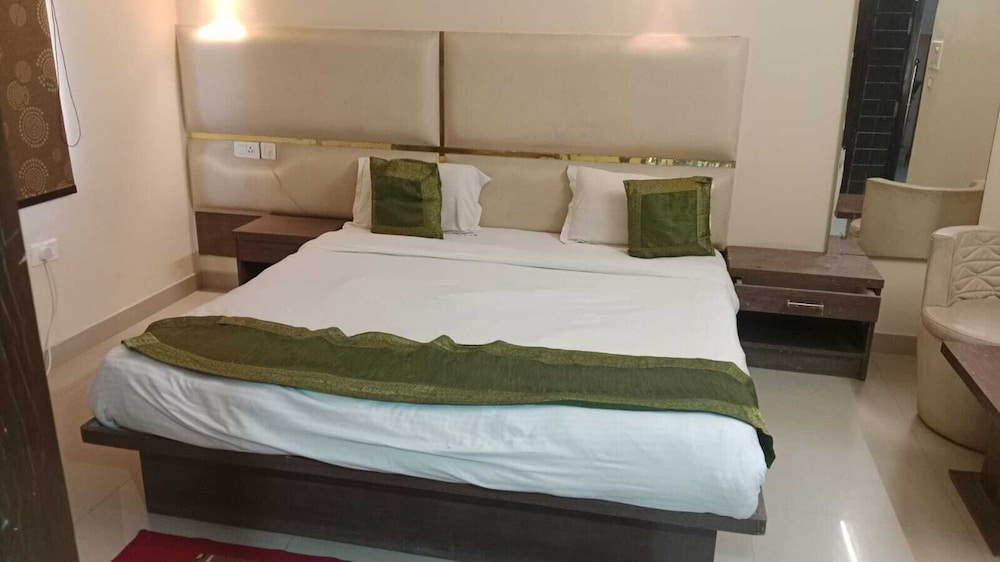 HOTEL MANIRAM PALACE 13/19