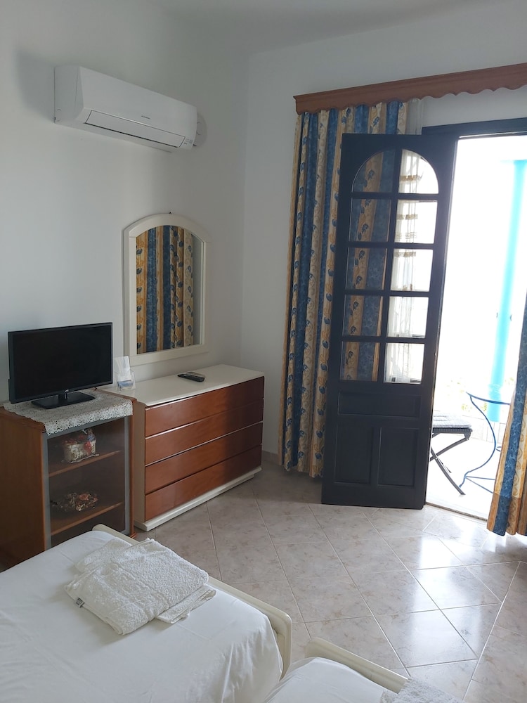 APARTMENT, SEA VIEW, BALCONY