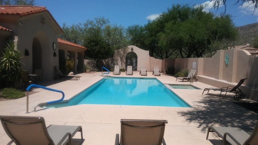 Casitas at Sabino Springs 6/36