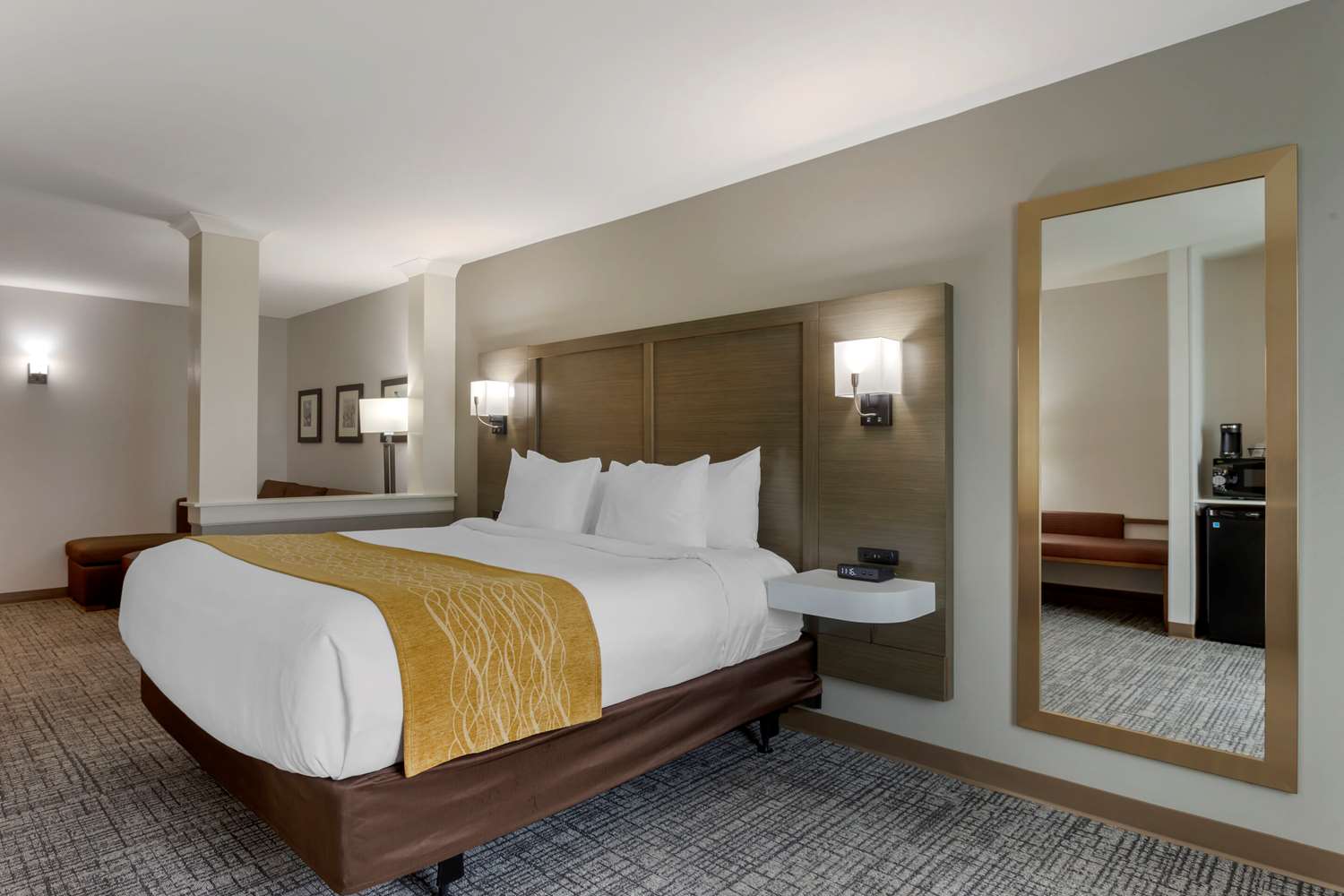 Upgrade, Suite, King Bed, Accessible