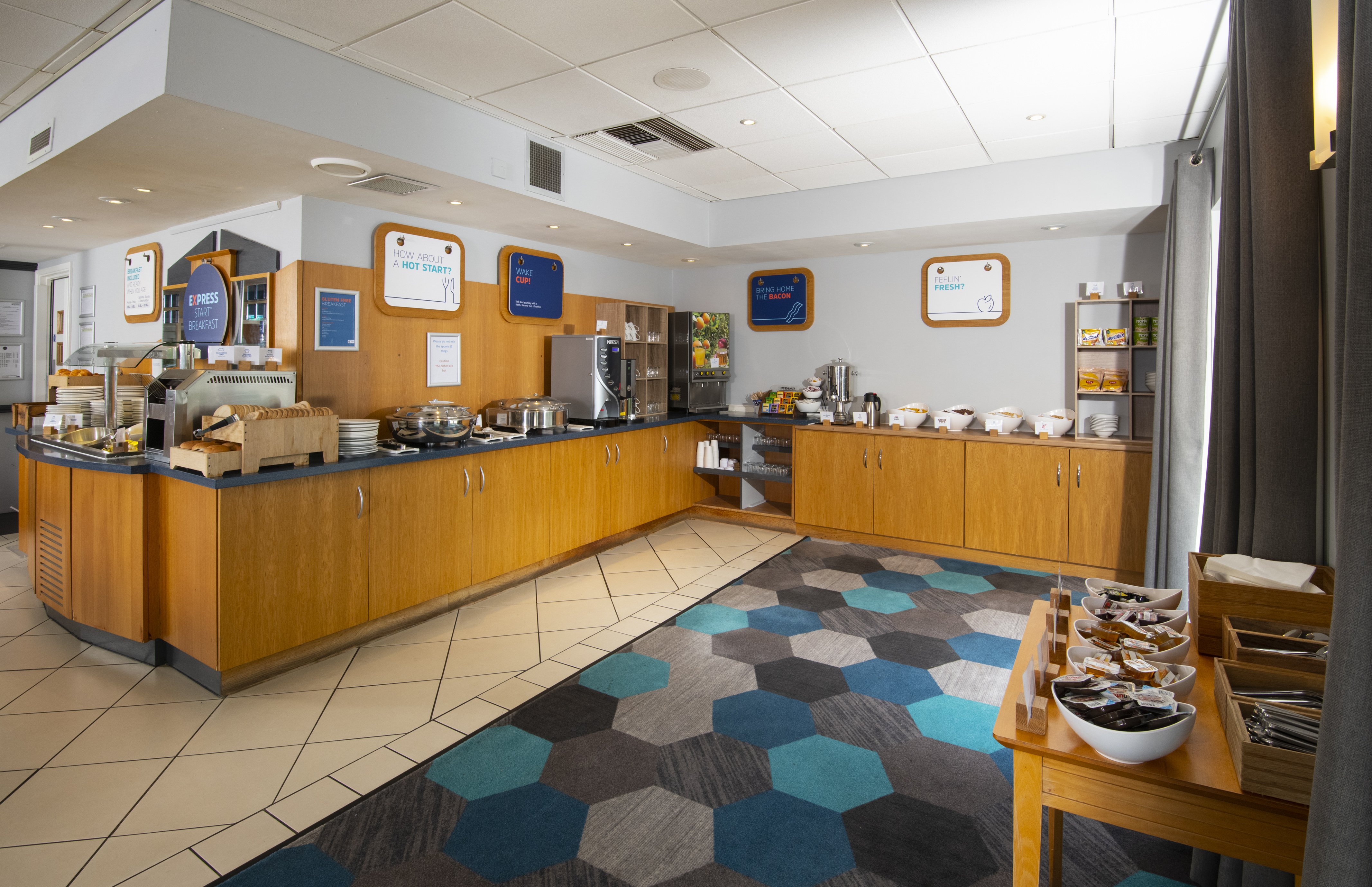 Holiday Inn Express Peterborough 9/43