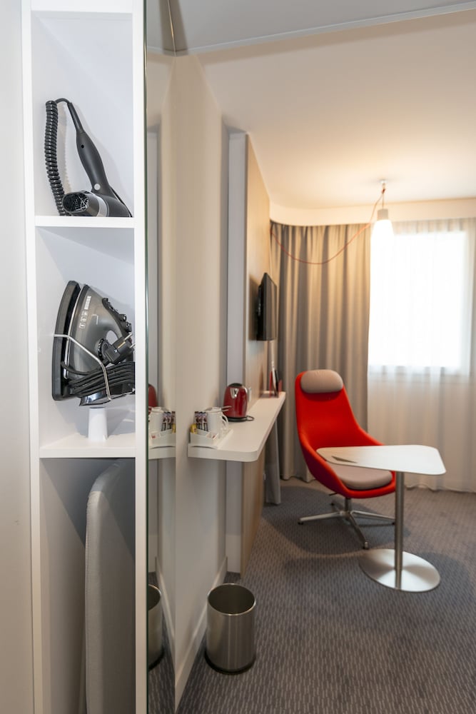 Holiday Inn Express Paris Velizy 45/71