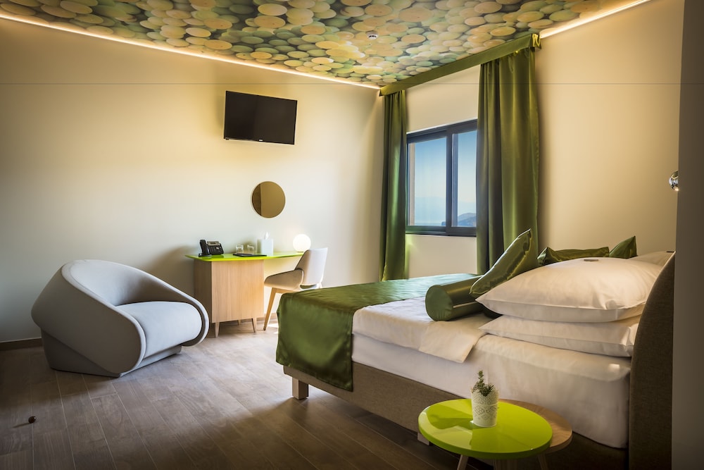 HOTEL VINOTEL GOSPOJA 12/69